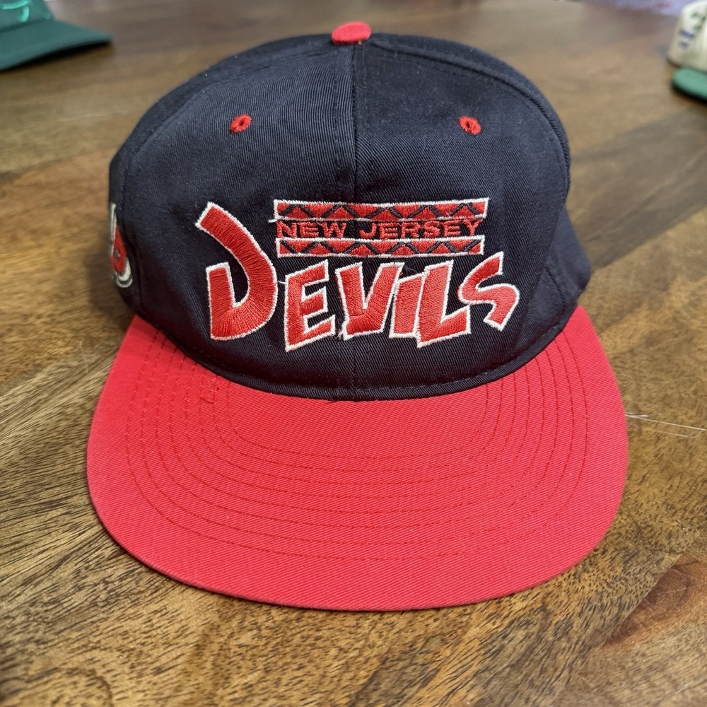 Vintage 90s New Jersey Devils NHL Snap Back Hat